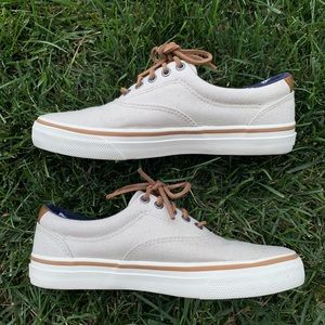 G.H. Bass sneakers